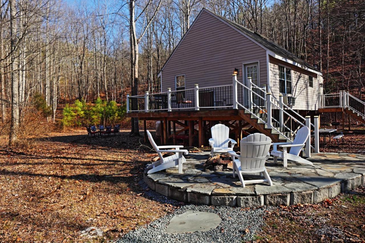 Our Private Wooded Cabin Villa Chatham Exterior photo